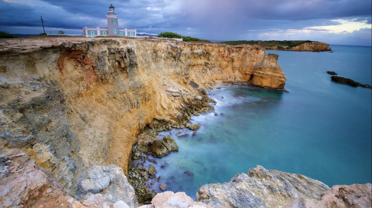 Mar y costa de Cabo Rojo